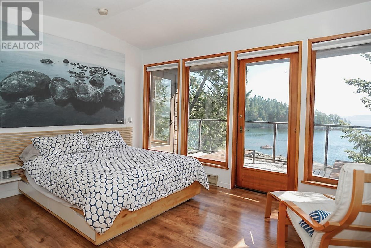 232 & 234 SPINNAKER DRIVE photo 4
