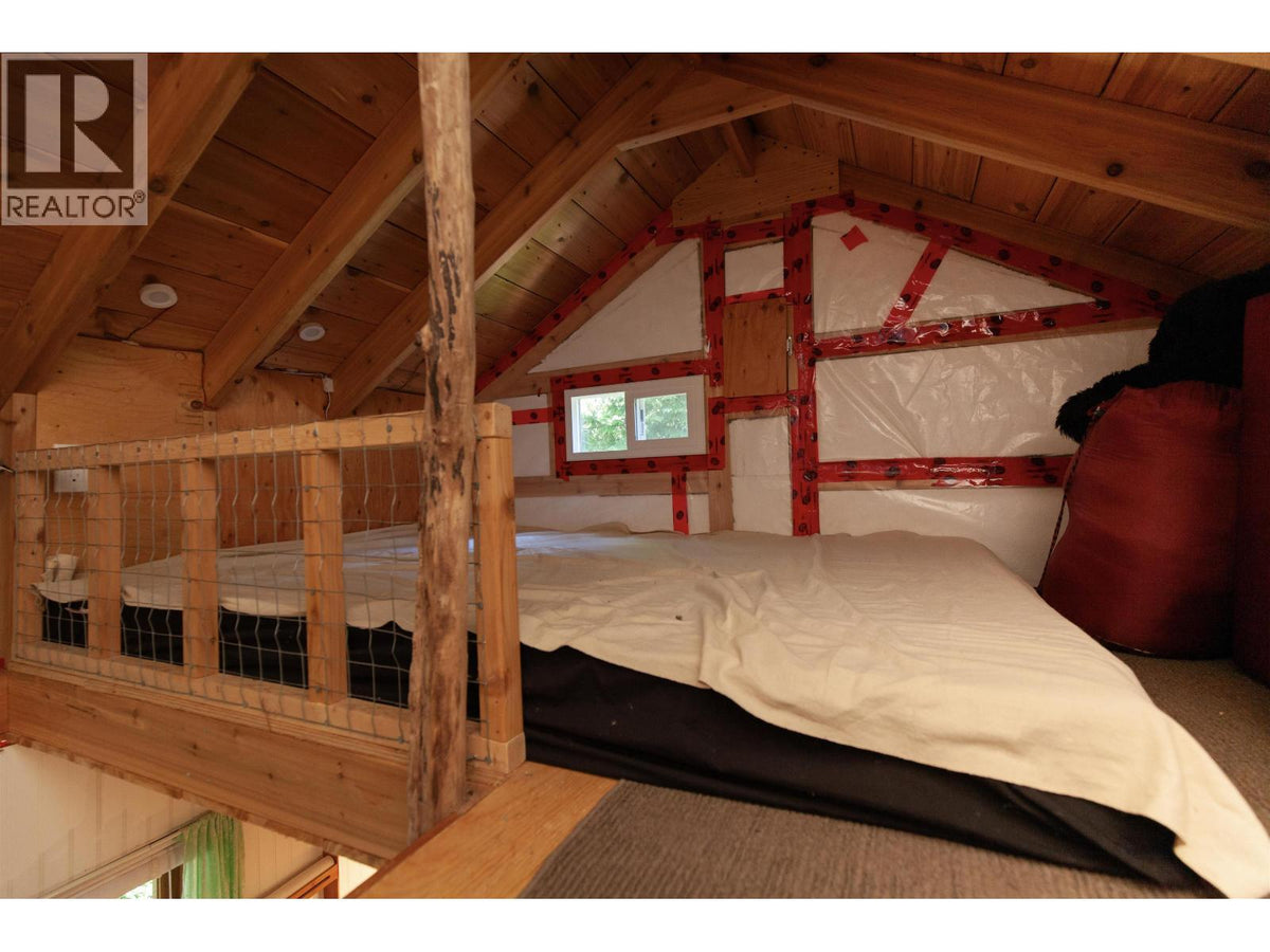 508 AYA REACH ROAD  photo 3