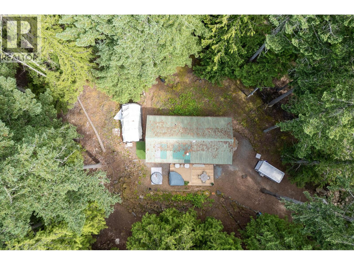 332 DEACON HILL ROAD photo 11