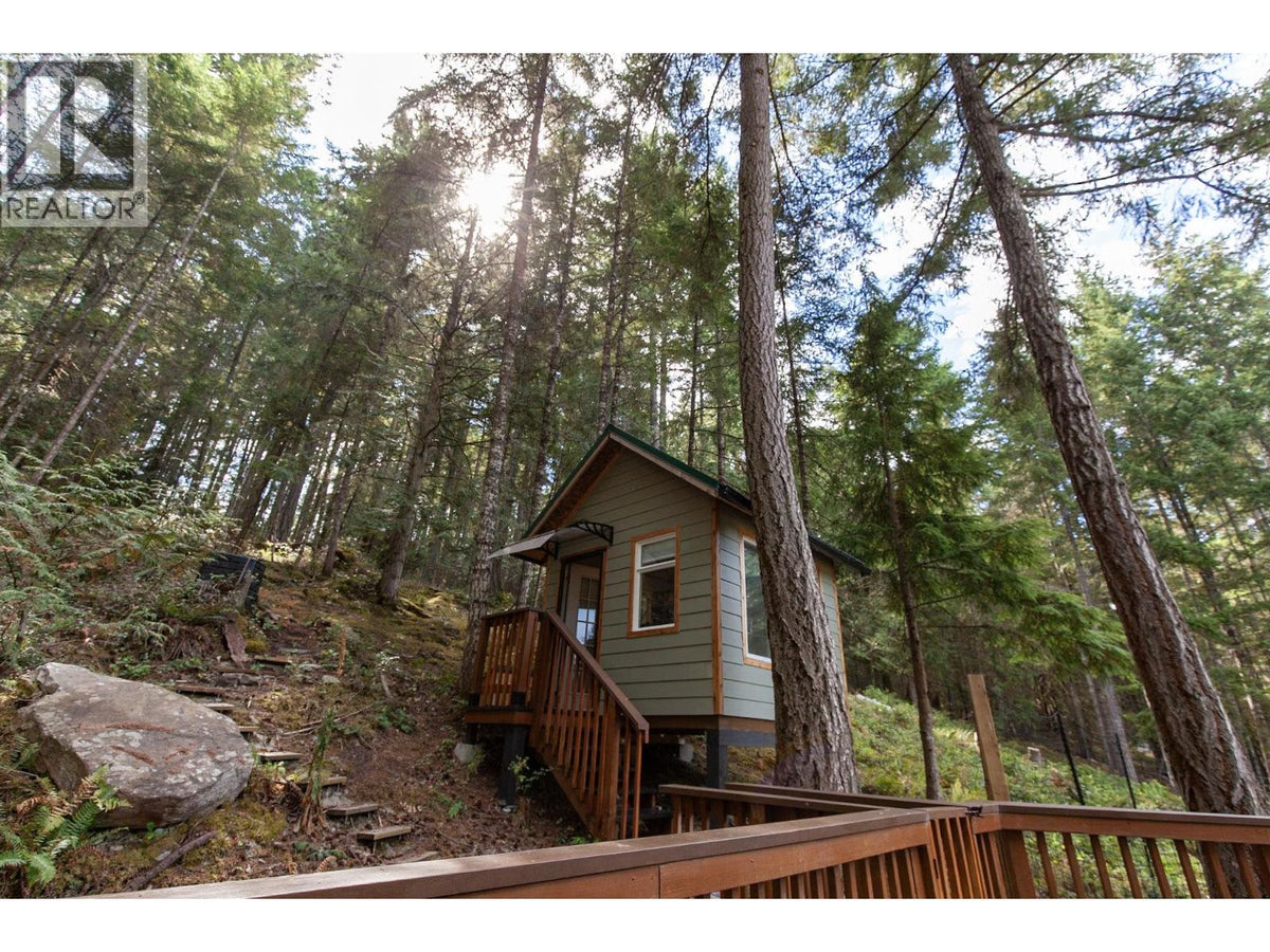 312 MARINERS WAY photo 9