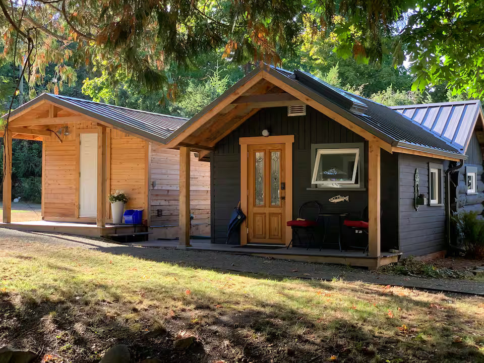 Historic Beachfront Log Cabin